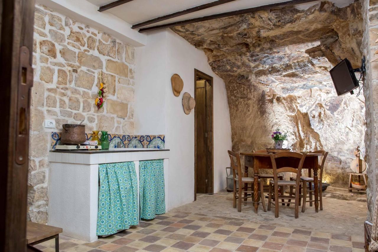 Case-Grotte Degli Avi, Esperienza Abitativa In Grotta Модіка Екстер'єр фото