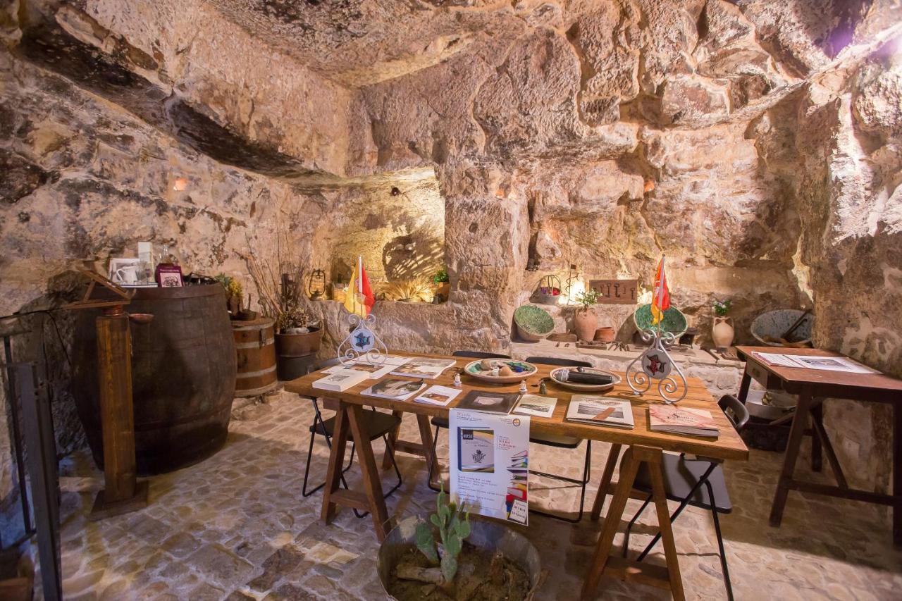 Case-Grotte Degli Avi, Esperienza Abitativa In Grotta Модіка Екстер'єр фото